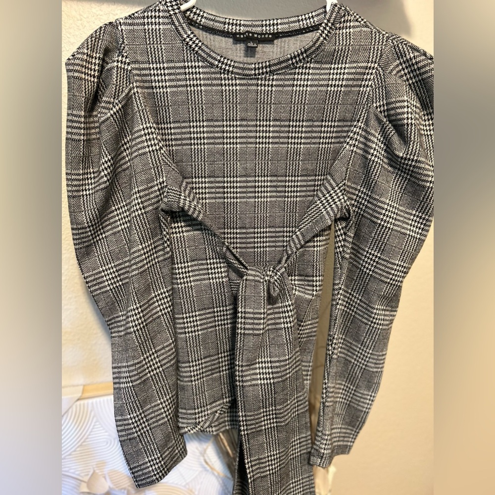 Plaid top